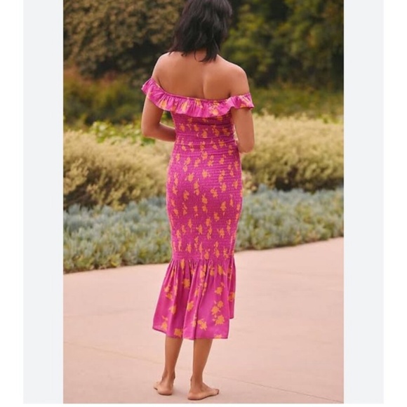 NWT By Anthropologie Smocked Off-The-Shoulder Midi Dress Extra Large Magenta - Picture 4 of 10